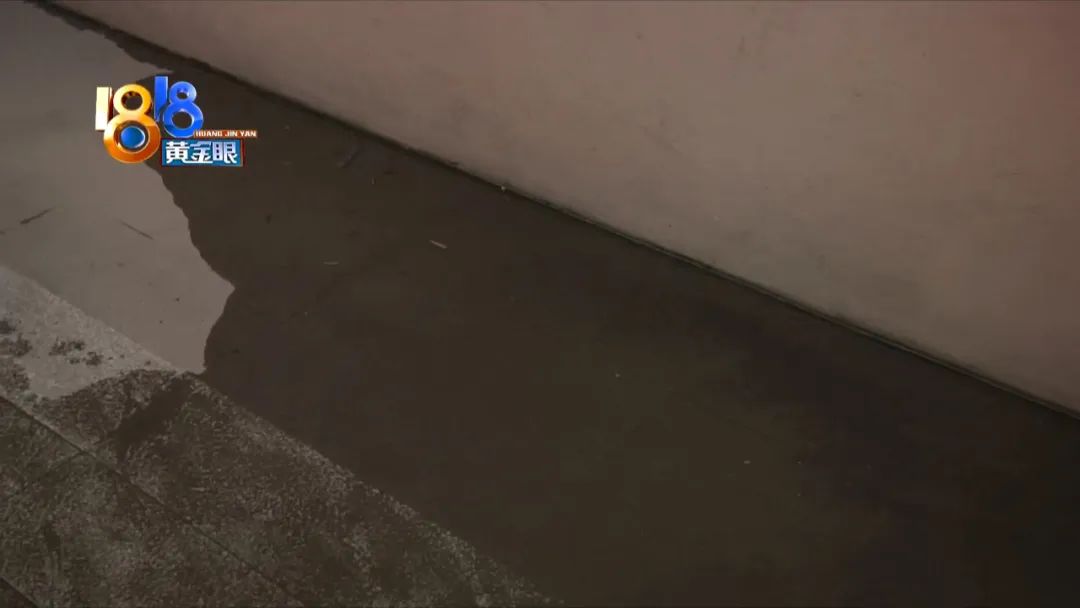 DƬ